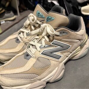 New Balance Cream and Gray Sneakers